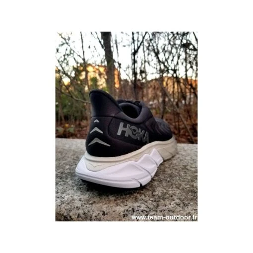 HOKA Arahi 6 Homme Black / White – Image 5