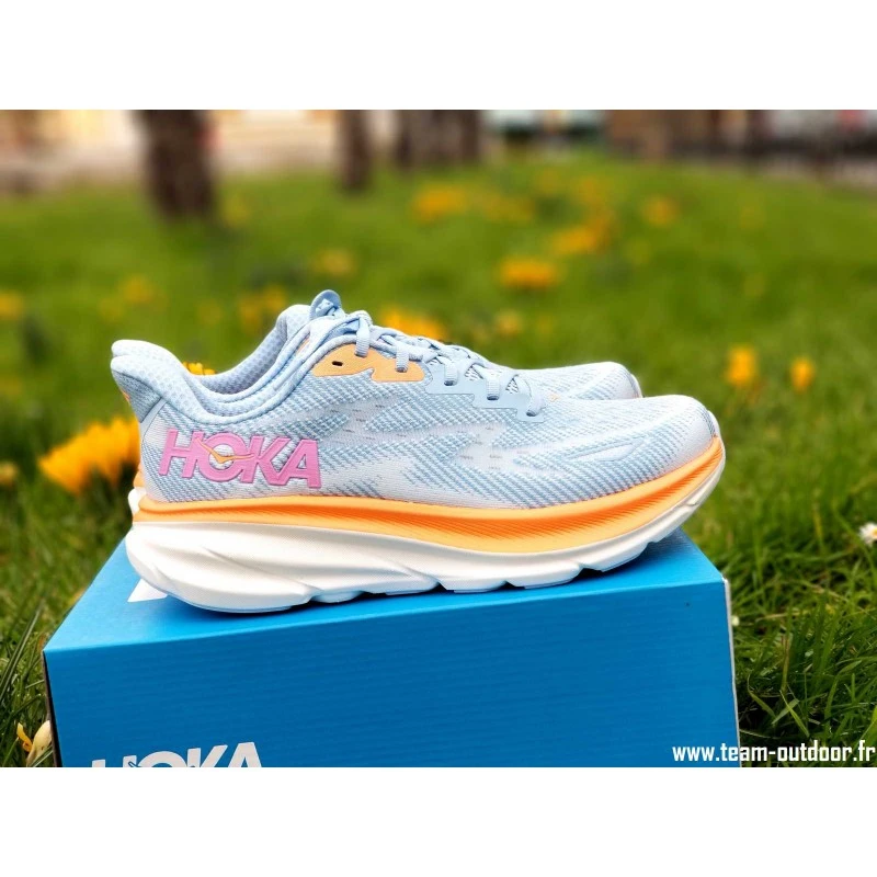 HOKA Clifton 9 Wide Femme Airy Blue / Ice Water 2 HOKA Clifton 9 Wide Femme Airy Blue / Ice Water – Image 2