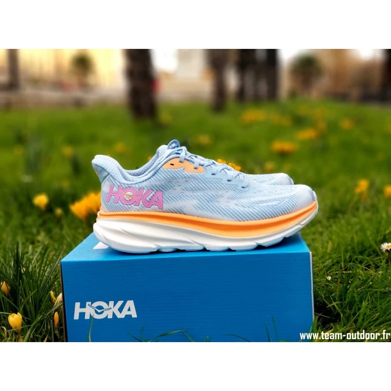 HOKA Clifton 9 Wide Femme Airy Blue / Ice Water 3 HOKA Clifton 9 Wide Femme Airy Blue / Ice Water – Image 3