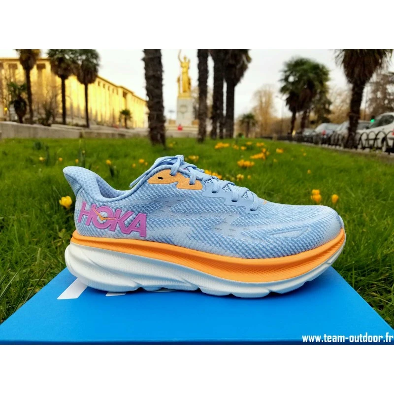 HOKA Clifton 9 Wide Femme Airy Blue / Ice Water 4 HOKA Clifton 9 Wide Femme Airy Blue / Ice Water – Image 4