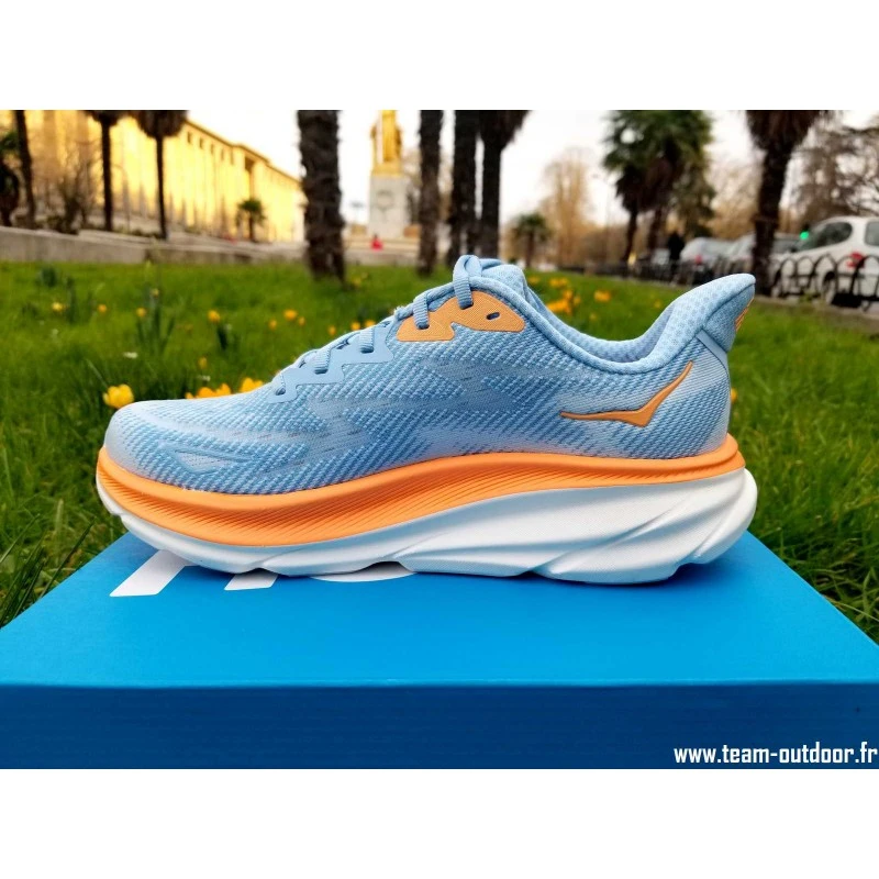 HOKA Clifton 9 Wide Femme Airy Blue / Ice Water 5 HOKA Clifton 9 Wide Femme Airy Blue / Ice Water – Image 5