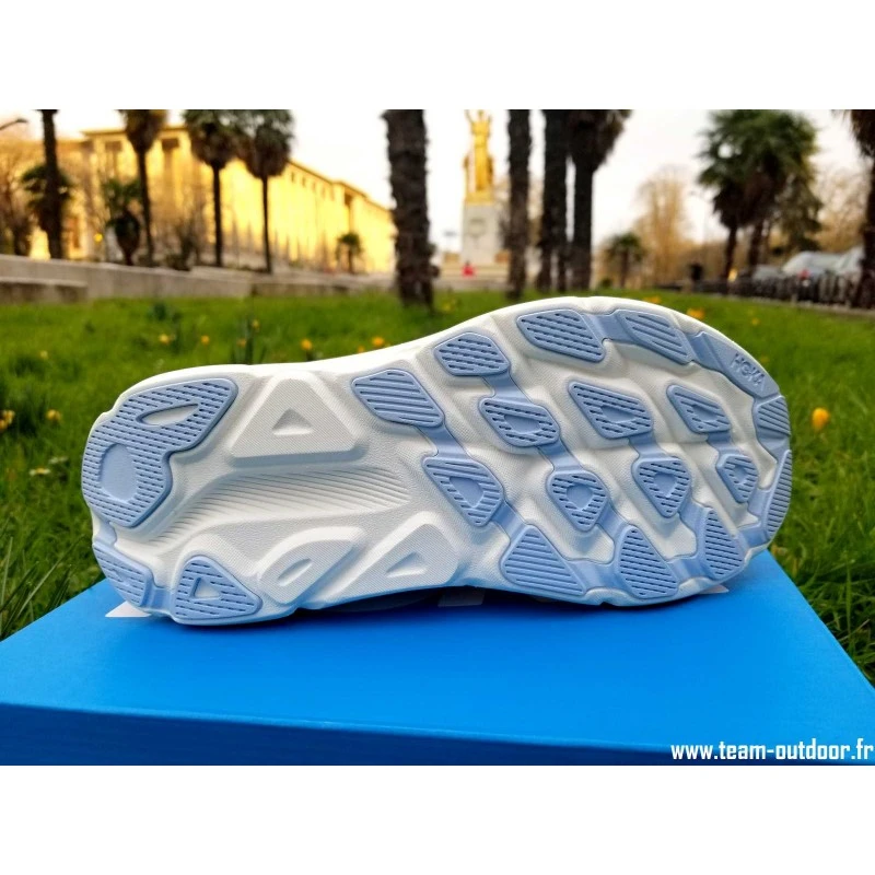 HOKA Clifton 9 Wide Femme Airy Blue / Ice Water 8 HOKA Clifton 9 Wide Femme Airy Blue / Ice Water – Image 8