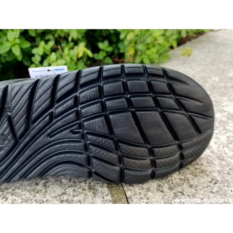 HOKA Ora Recovery Flip Homme Black / Dark Gull Gray 9 HOKA Ora Recovery Flip Homme Black / Dark Gull Gray – Image 9