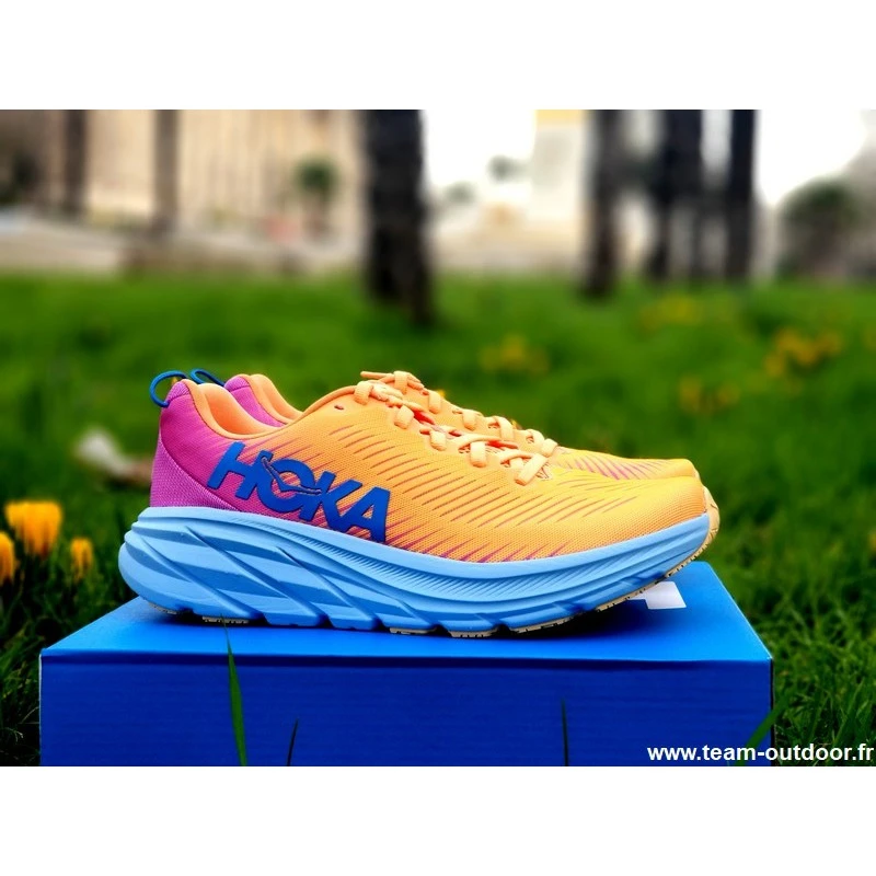 HOKA Rincon 3 Femme Mock Orange / Cyclamen 2 HOKA Rincon 3 Femme Mock Orange / Cyclamen – Image 2
